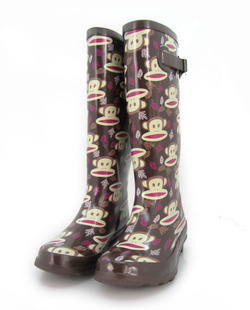 2013新款万人爱 巧克力色大嘴猴雨鞋雨靴女时尚日本水鞋橡胶鞋